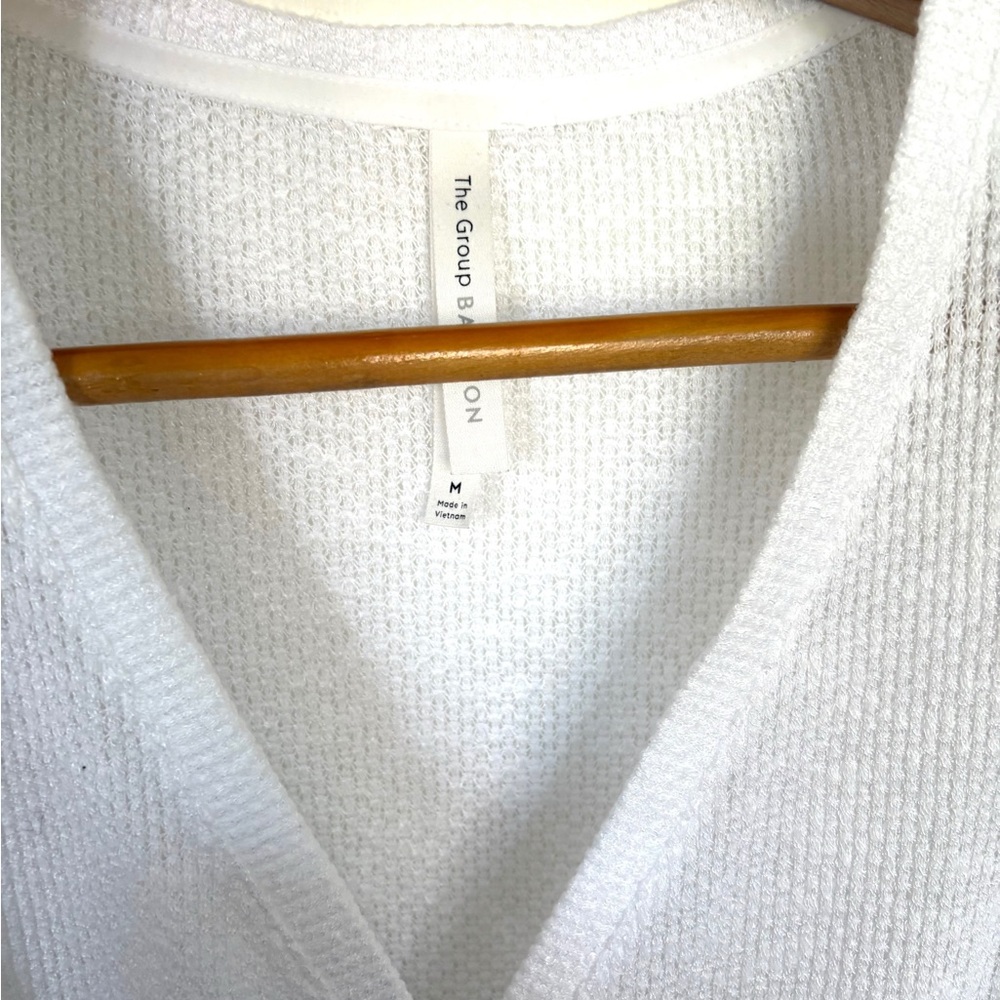Babaton Aritzia Taurus Tie White Longsleevs Top Cardigan Size M - Picture 9 of 9